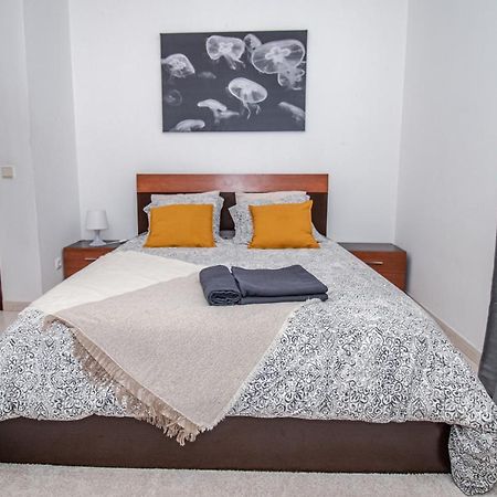 Charming Private Rooms In An Apartment A2 Penha - Distretto di Faro Esterno foto