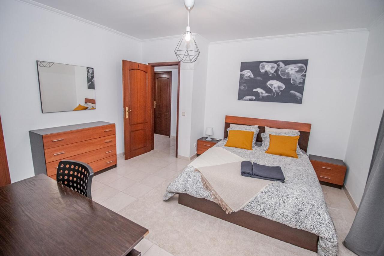 Charming Private Rooms In An Apartment A2 Penha - Distretto di Faro Esterno foto