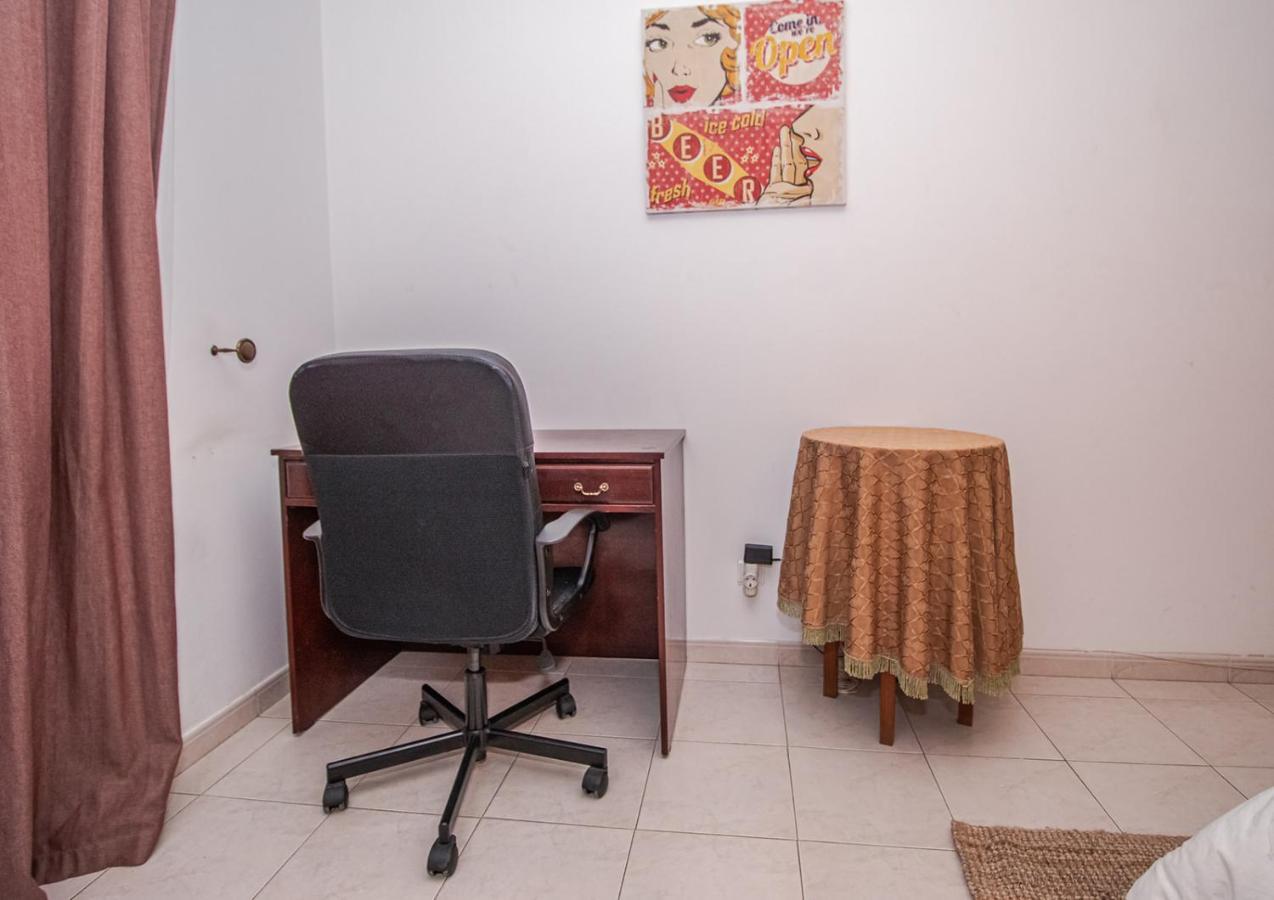 Charming Private Rooms In An Apartment A2 Penha - Distretto di Faro Esterno foto